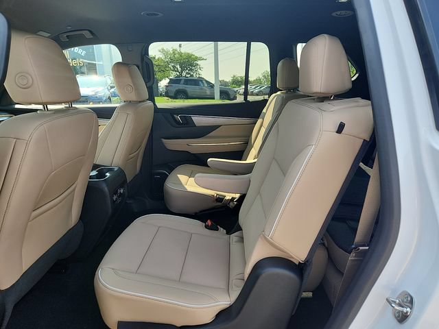 New 2026 Buick Enclave Preferred FWD image 6