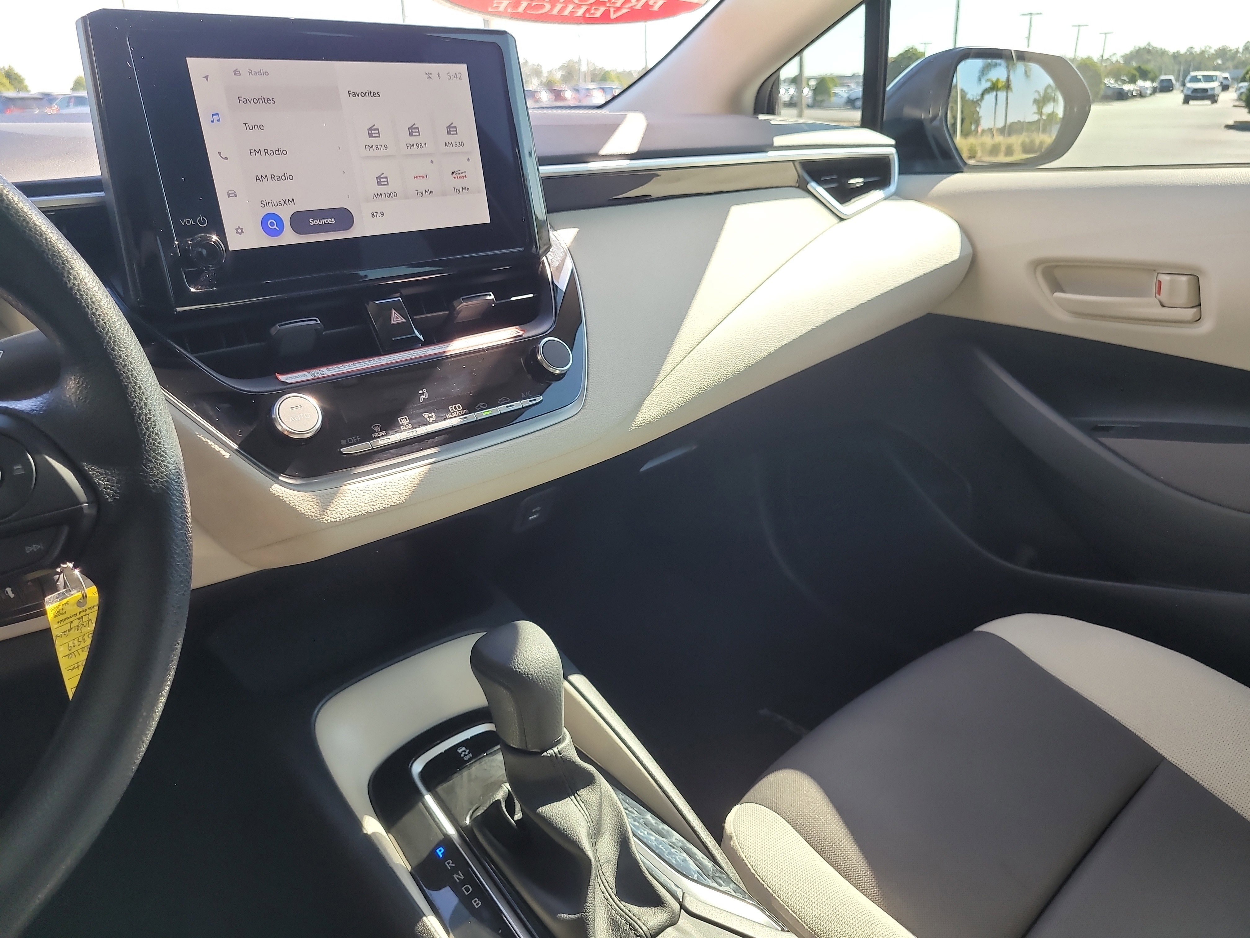 Certified 2025 Toyota Corolla LE image 23