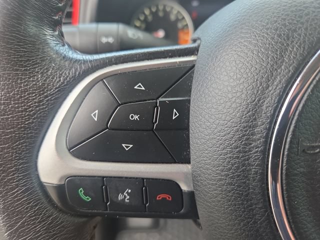 Used 2016 Jeep Renegade Trailhawk AWD/4WD image 20
