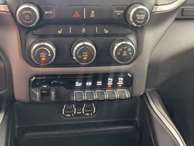 Used 2022 RAM 3500 Big Horn w/ Night Edition AWD/4WD image 21