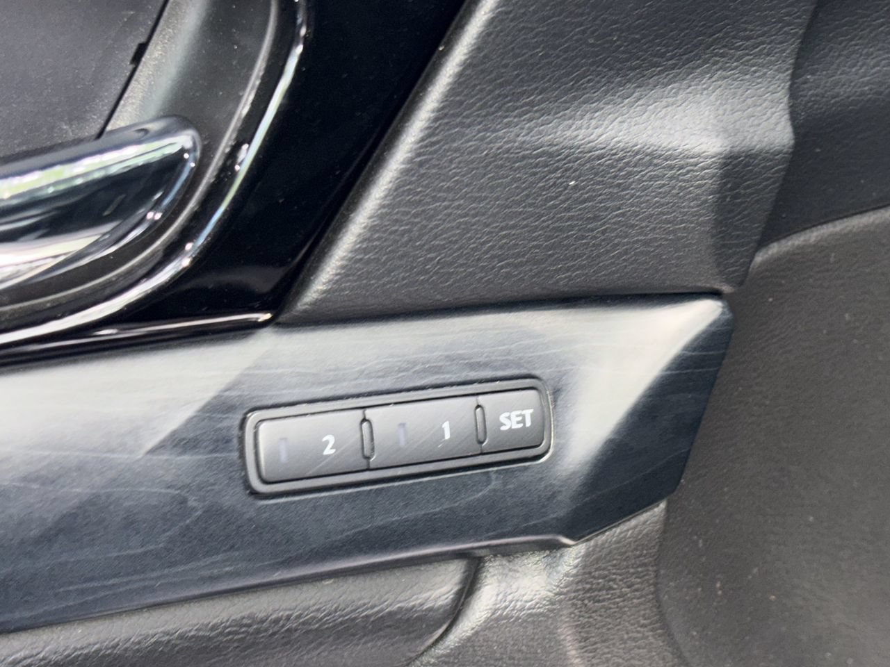 Used 2023 Nissan Maxima Platinum w/ Sport Mat Group FWD image 24