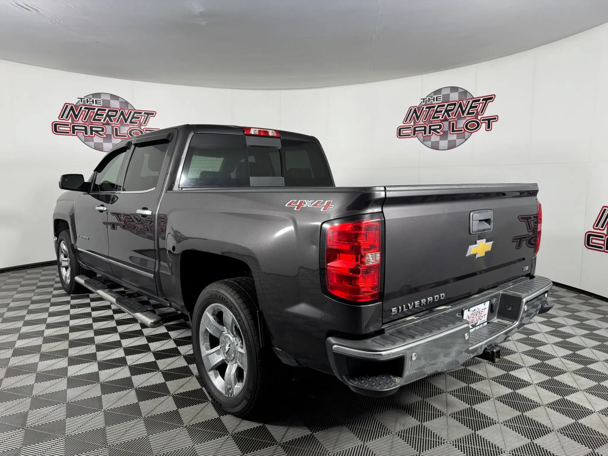 Used 2015 Chevrolet Silverado 1500 LTZ w/ LTZ Plus Package AWD/4WD image 5