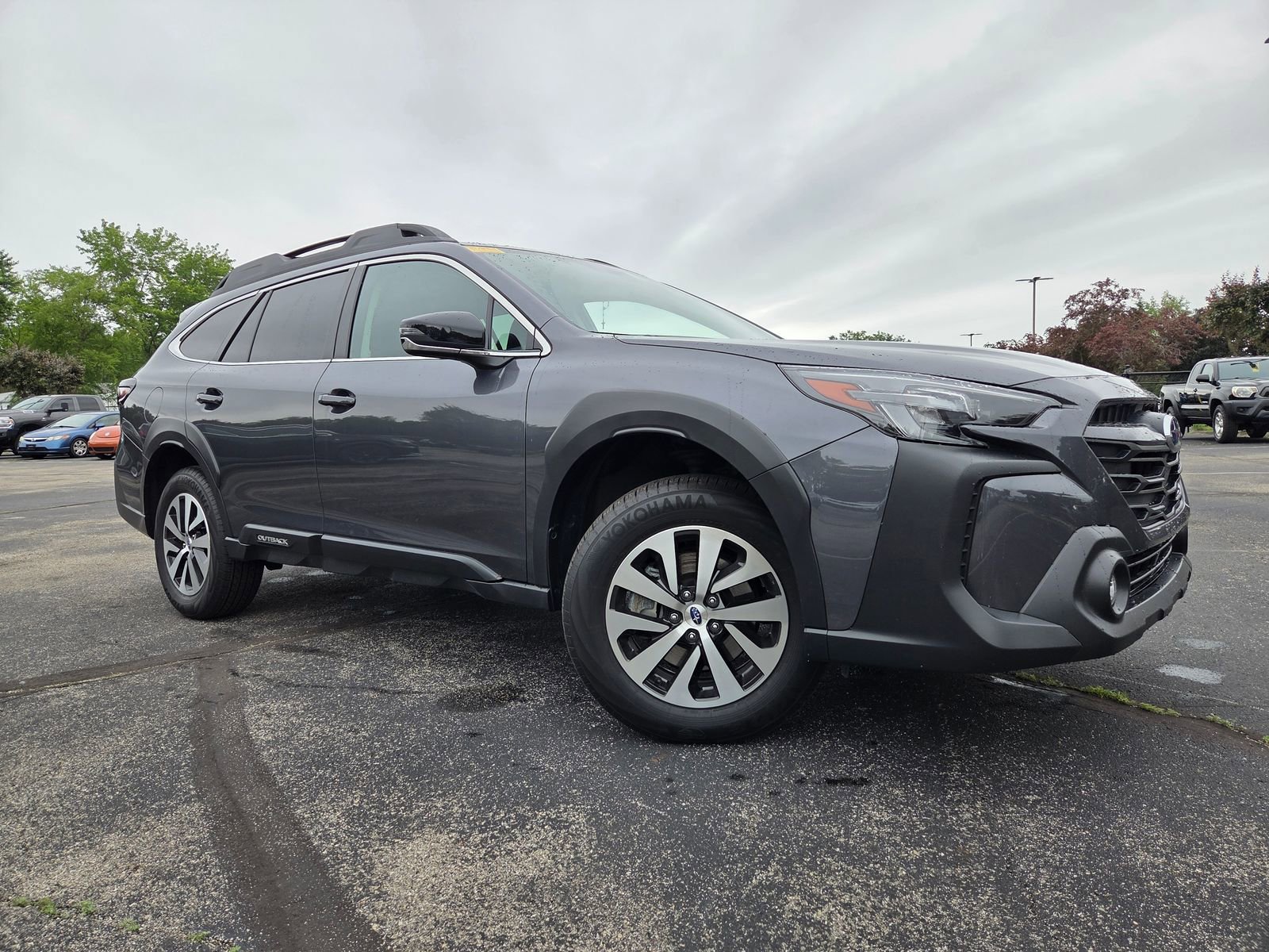 Used 2025 Subaru Outback Premium AWD/4WD image 4