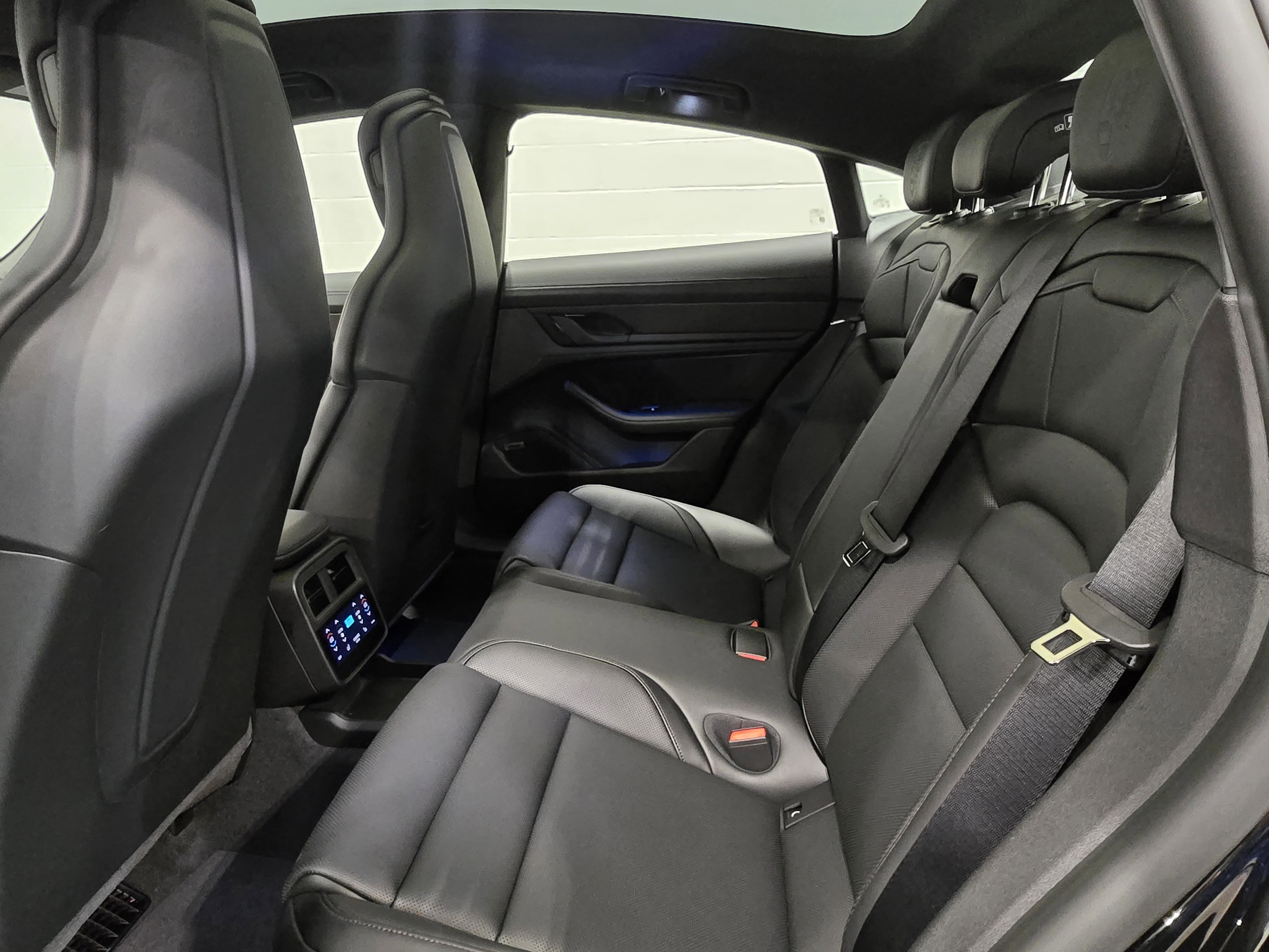 New 2026 Porsche Taycan GTS AWD/4WD image 27