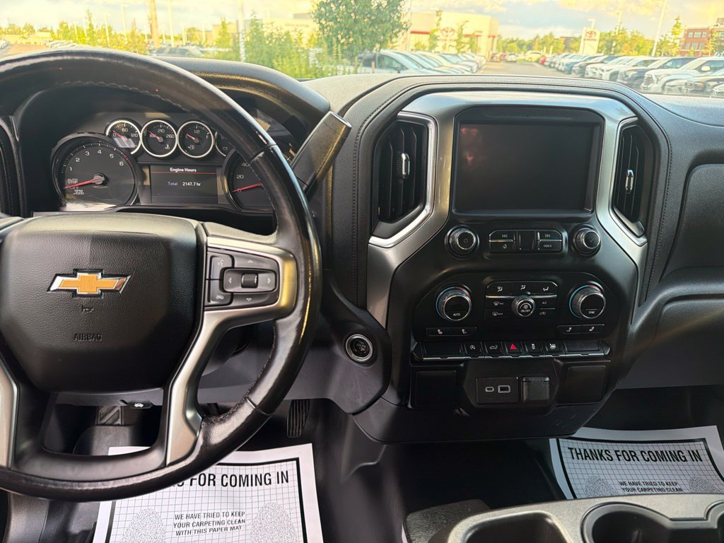 Used 2022 Chevrolet Silverado 1500 LT AWD/4WD image 27