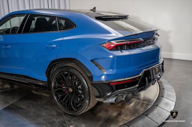Used 2025 Lamborghini Urus SE image 23
