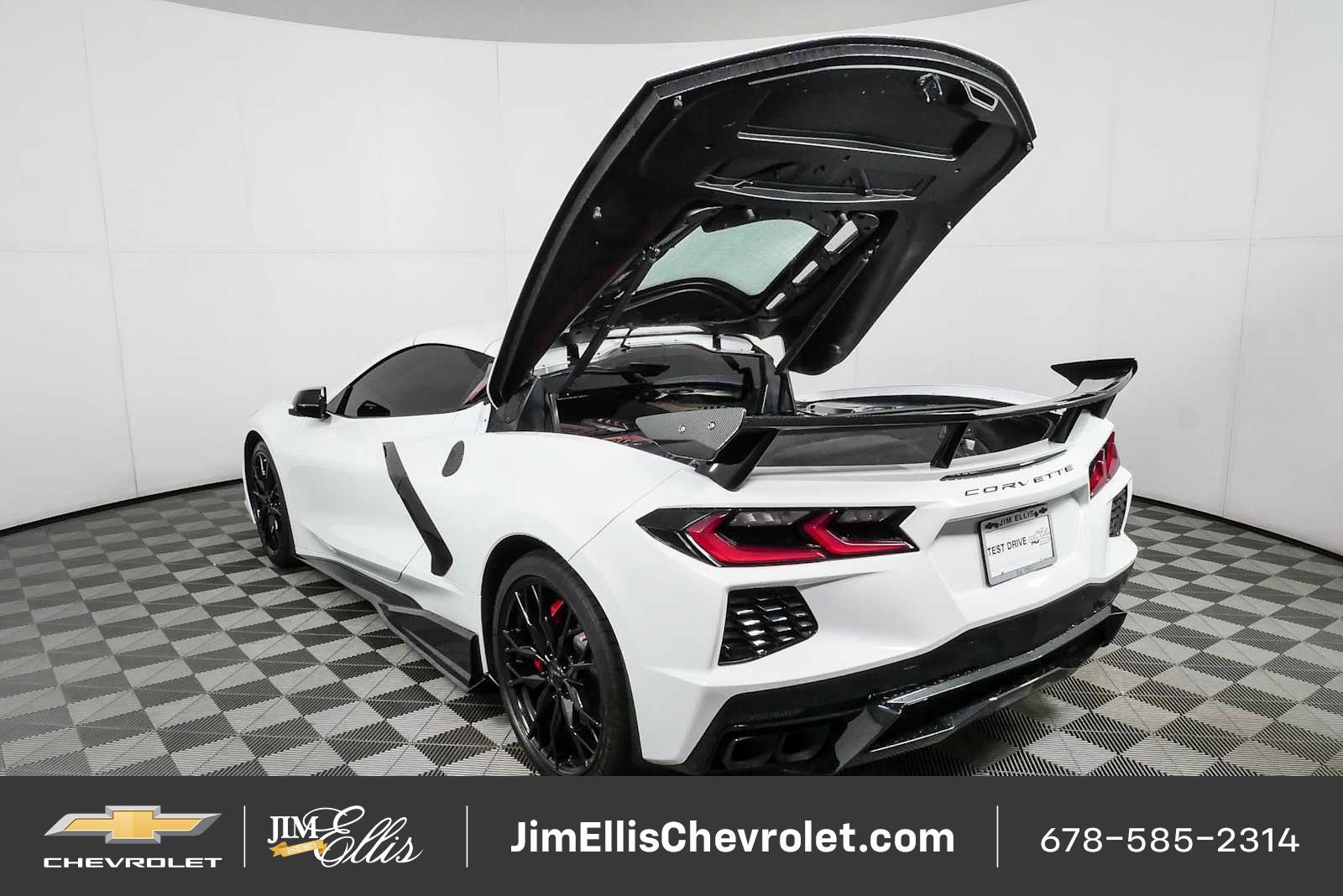 Certified 2024 Chevrolet Corvette Stingray Preferred Cpe w/ Stealth Interior Trim Package RWD image 27