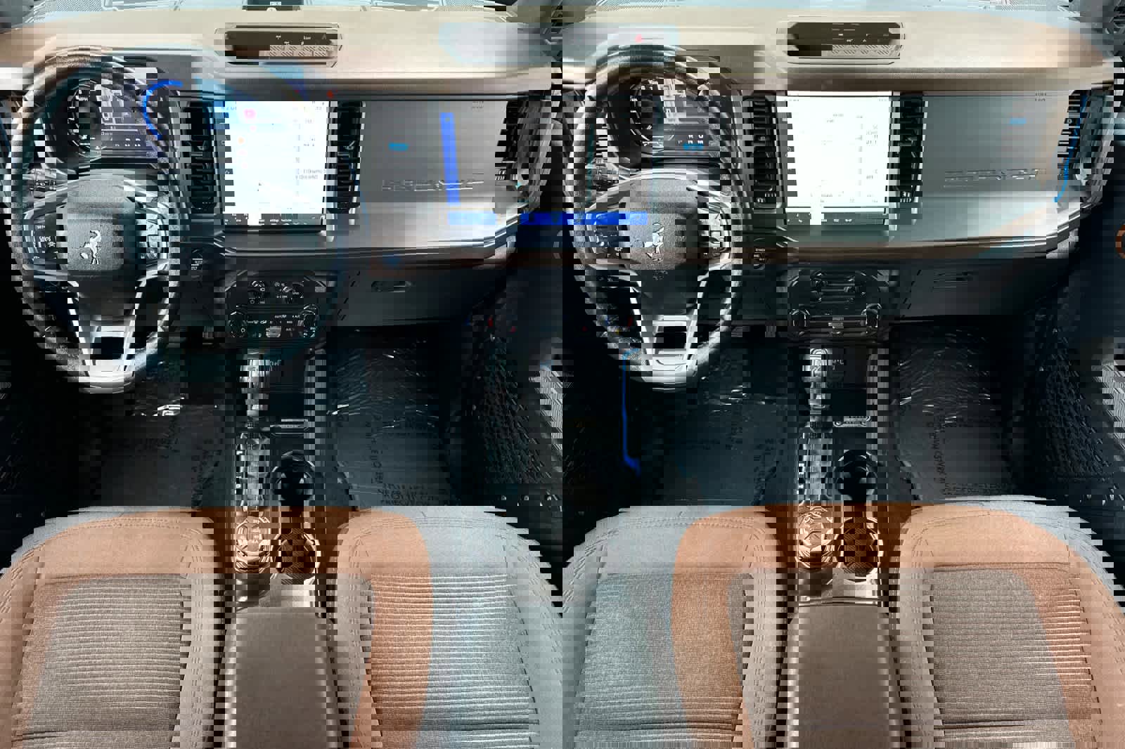 Used 2022 Ford Bronco Outer Banks image 3