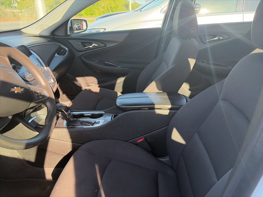 Used 2024 Chevrolet Malibu LT FWD image 21