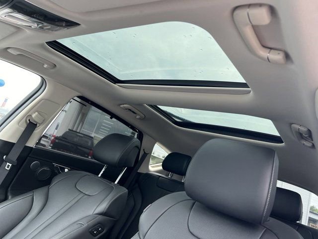 Used 2025 Genesis GV80 2.5T Advanced image 34