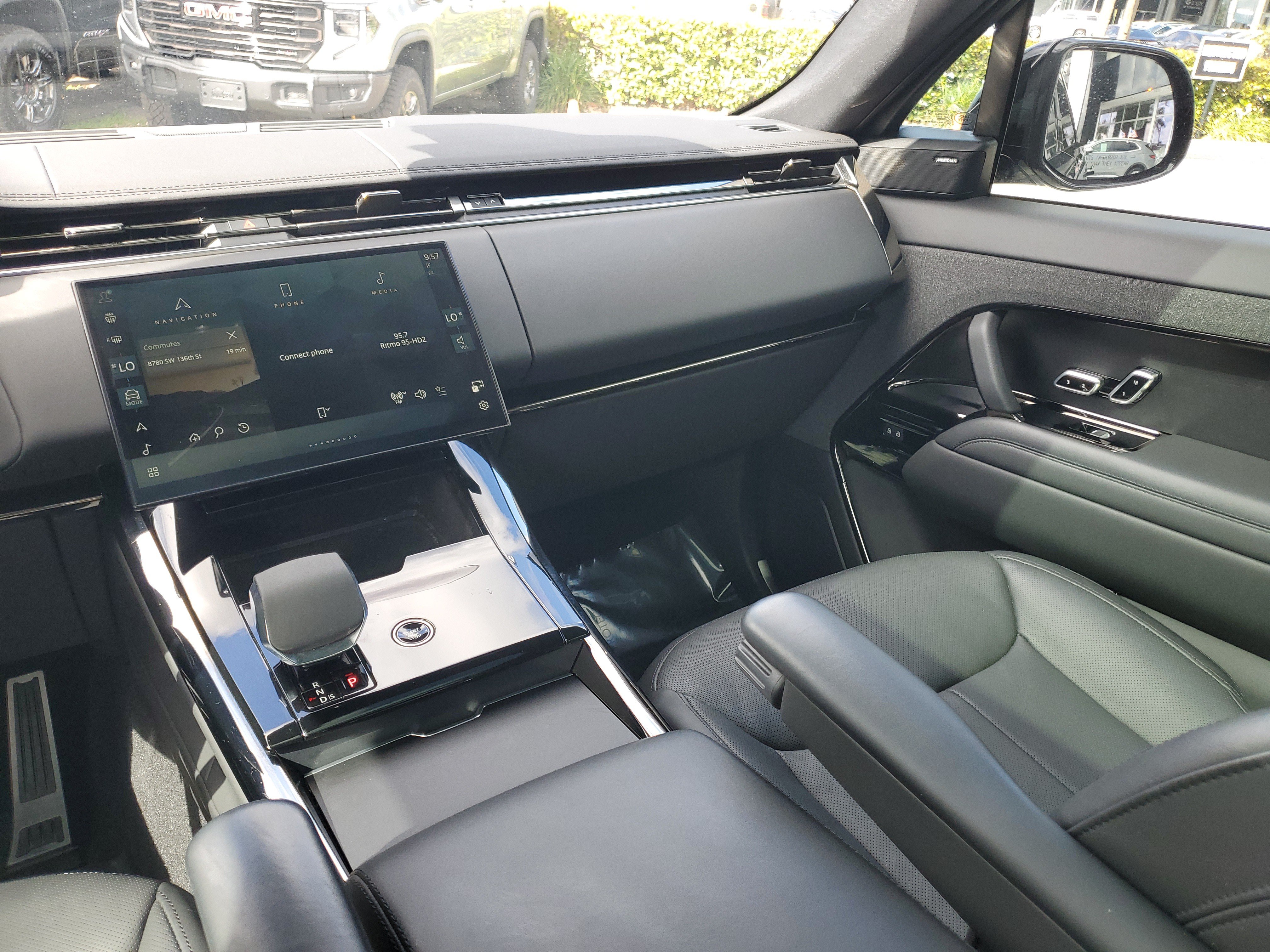 Used 2024 Land Rover Range Rover Sport Dynamic SE AWD/4WD image 19