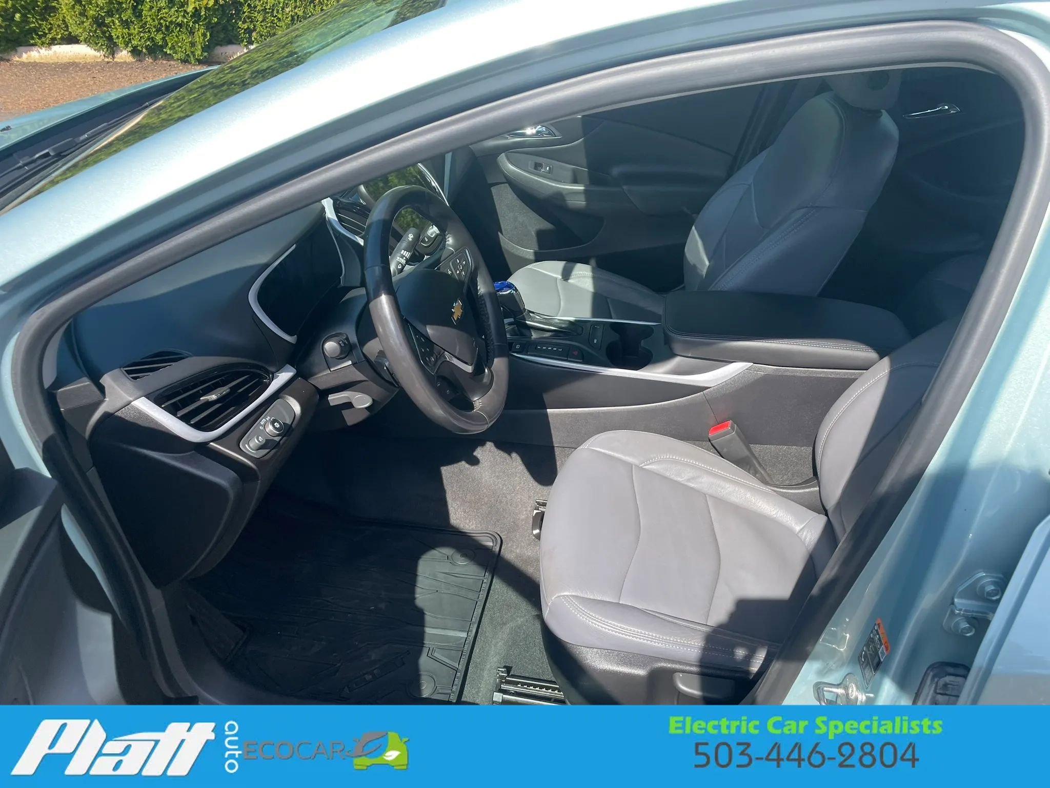 Used 2018 Chevrolet Volt LT w/ Comfort Package FWD image 22