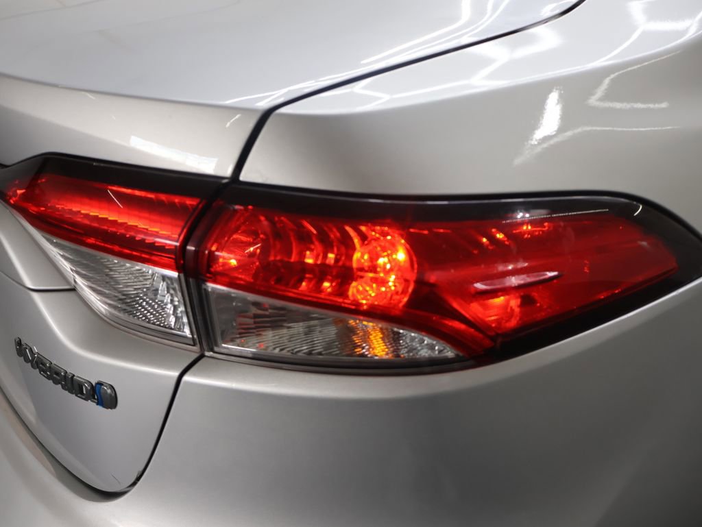 Used 2020 Toyota Corolla LE image 38