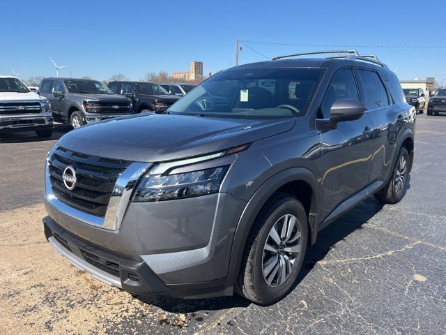 Used 2025 Nissan Pathfinder SL