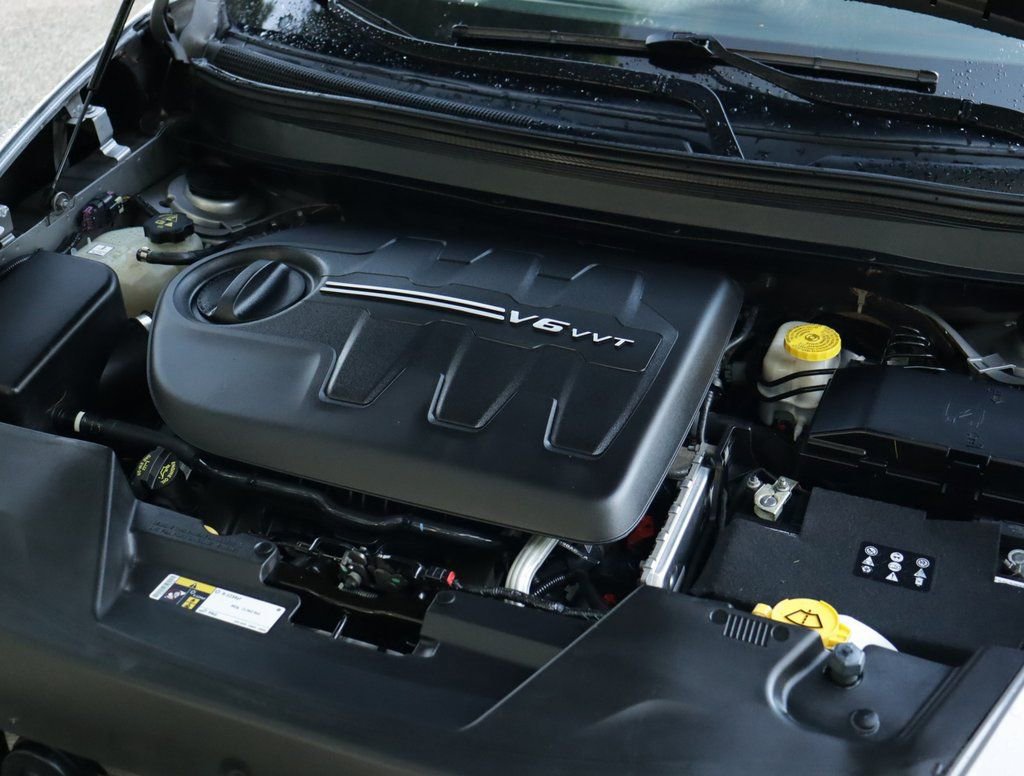 Used 2018 Jeep Cherokee Trailhawk w/ Comfort/Convenience Group image 37