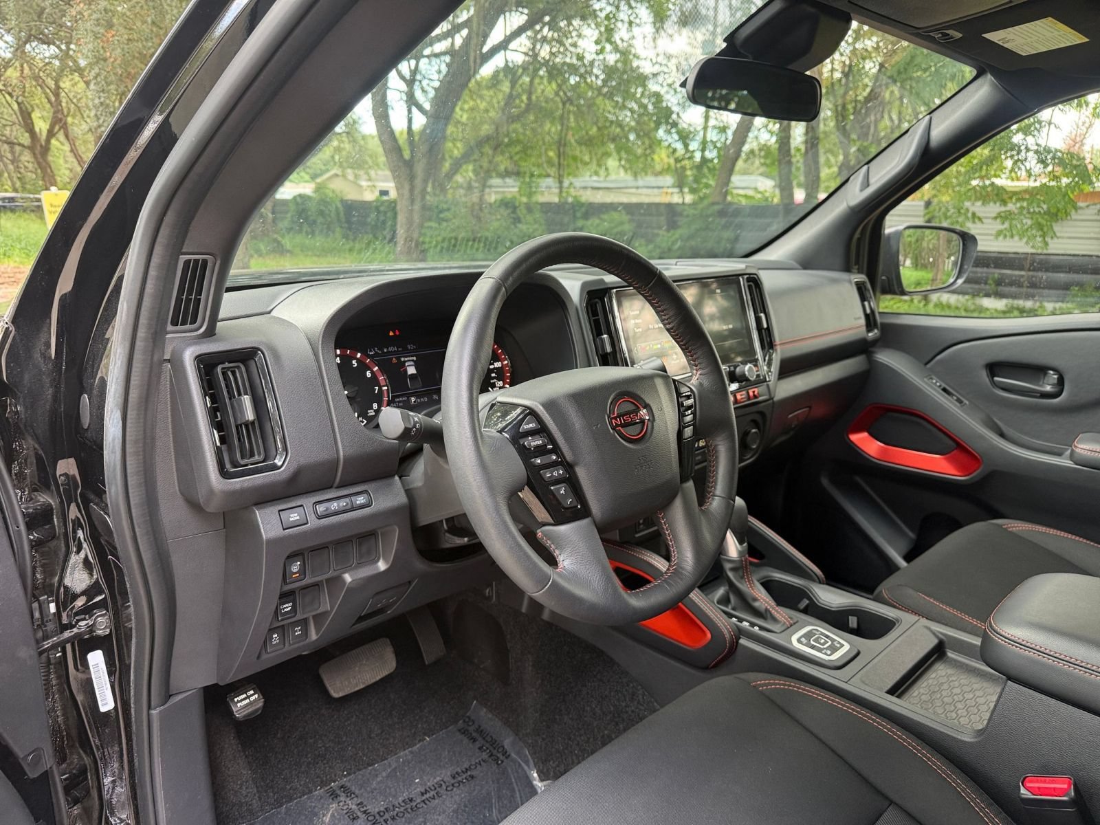 Used 2026 Nissan Frontier PRO-4X AWD/4WD image 30