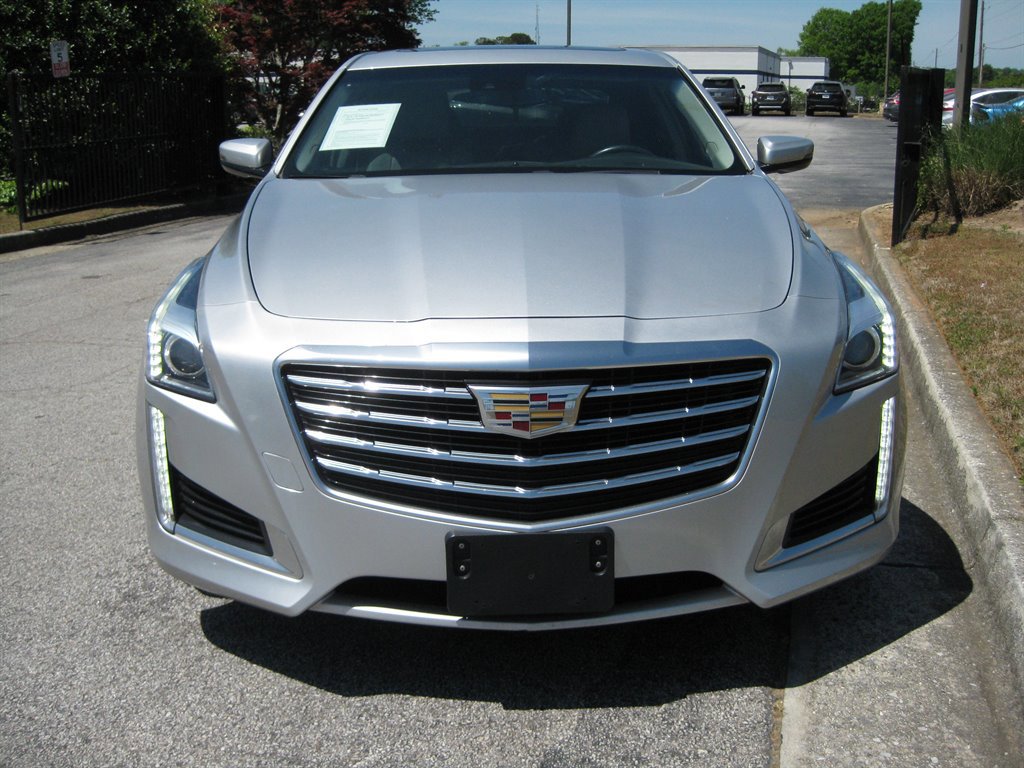 Used 2018 Cadillac CTS Luxury RWD image 2