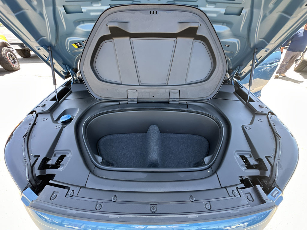 Used 2023 Volvo XC40 Recharge Plus image 41