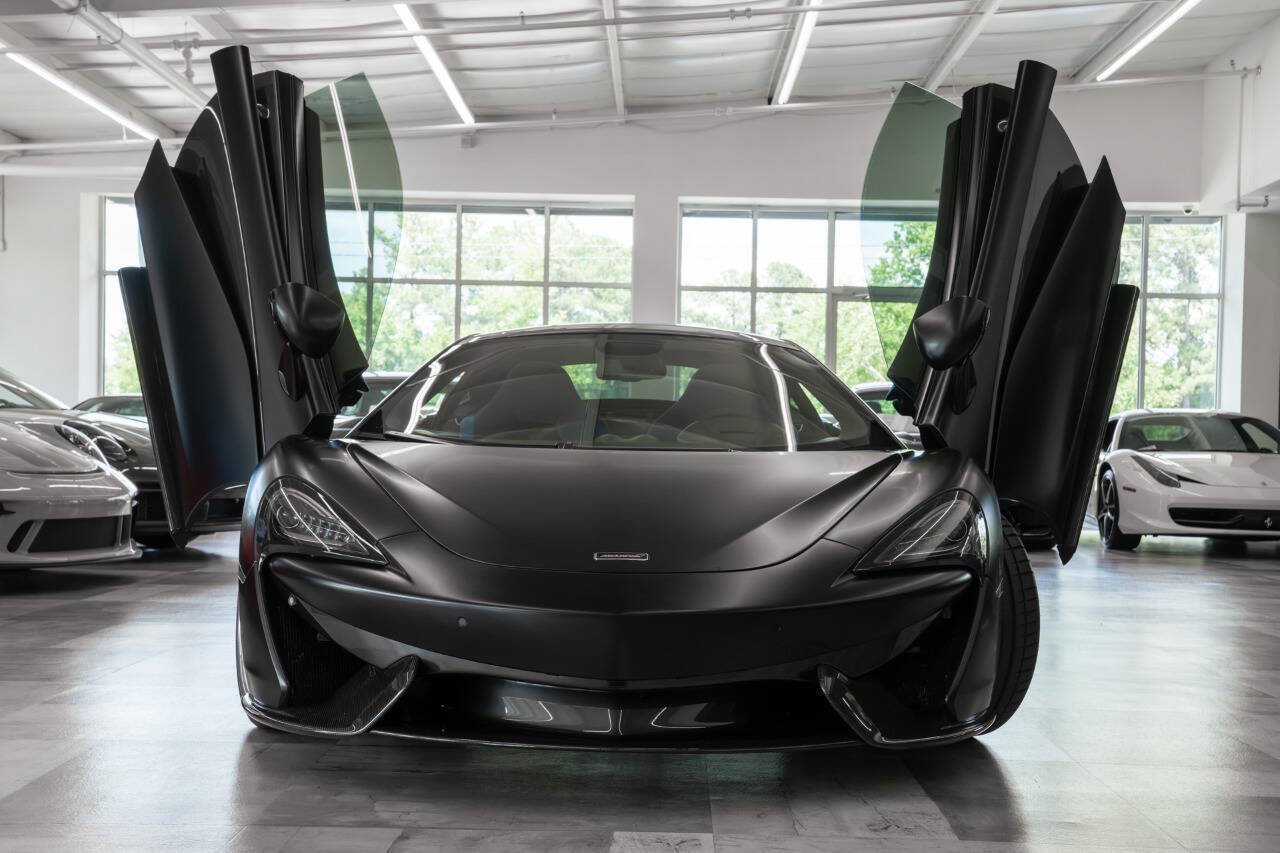 Used 2017 McLaren 570S RWD image 28