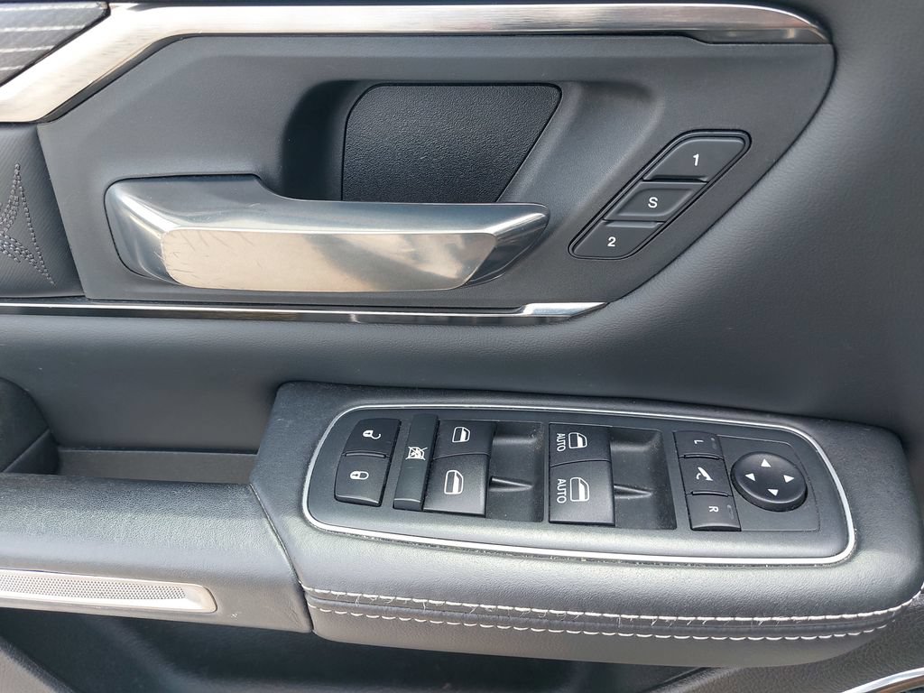 Used 2020 RAM 1500 Limited w/ Body Color Bumper Group AWD/4WD image 24