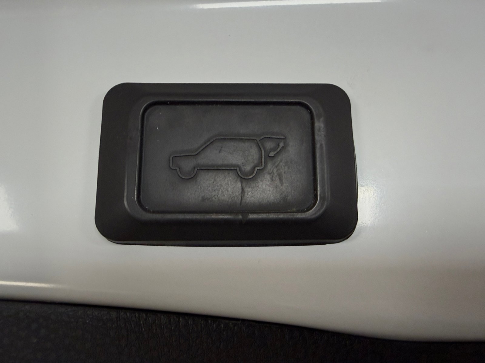 Used 2021 Toyota RAV4 XSE image 32