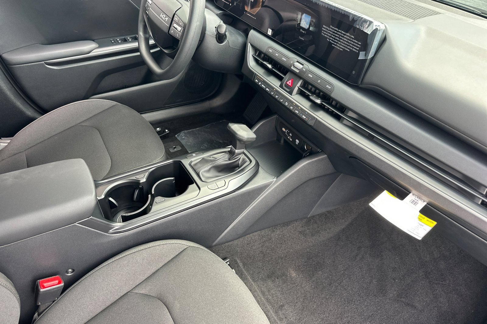 New 2026 Kia K4 FWD image 15