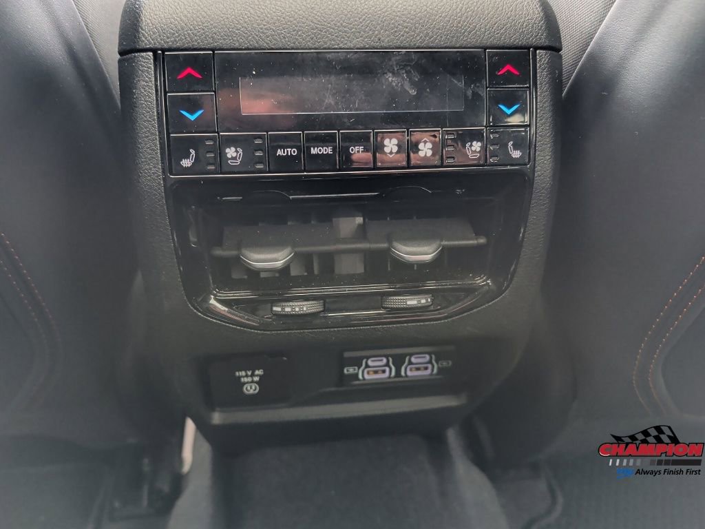 Used 2021 Jeep Grand Cherokee L Summit image 27