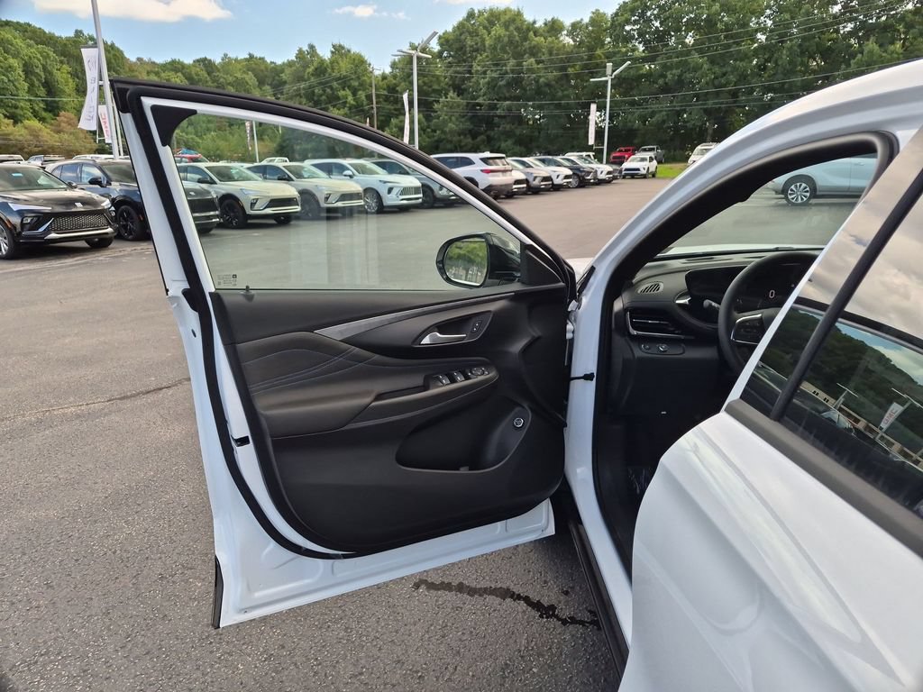 New 2026 Buick Envista Sport Touring w/ Convenience I Package FWD image 15