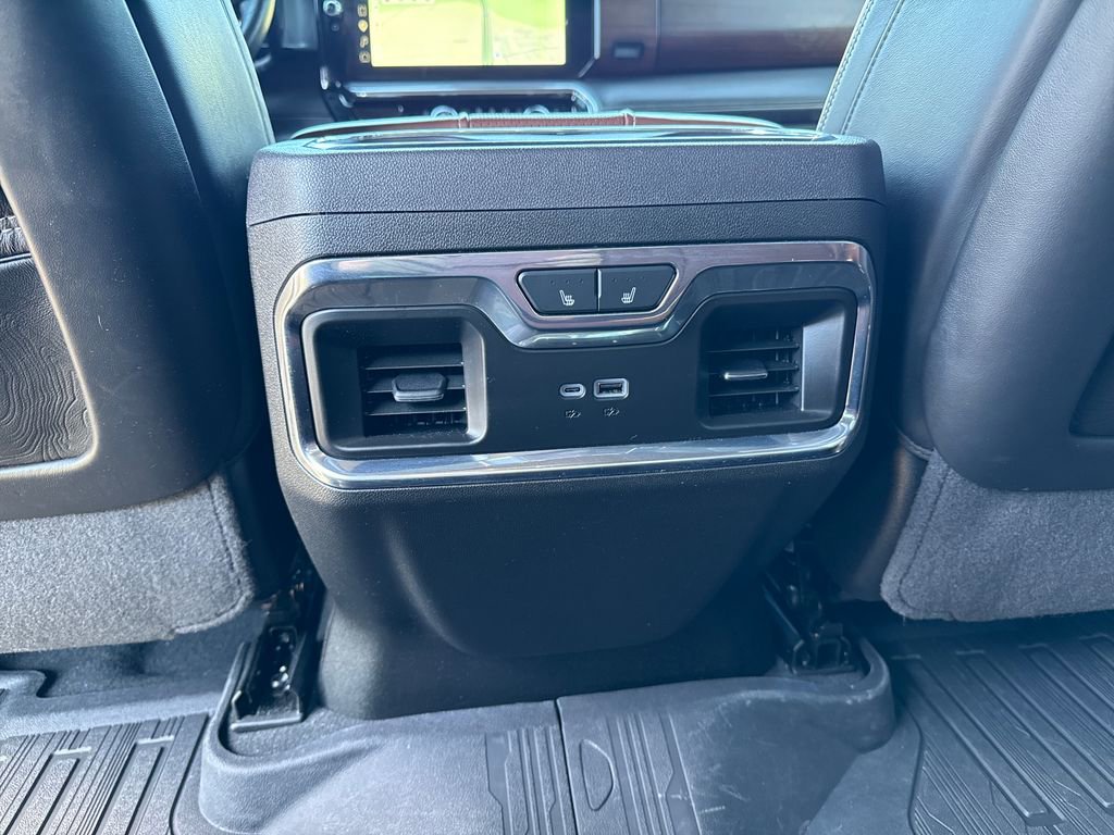 Used 2024 GMC Sierra 3500 Denali Ultimate image 40