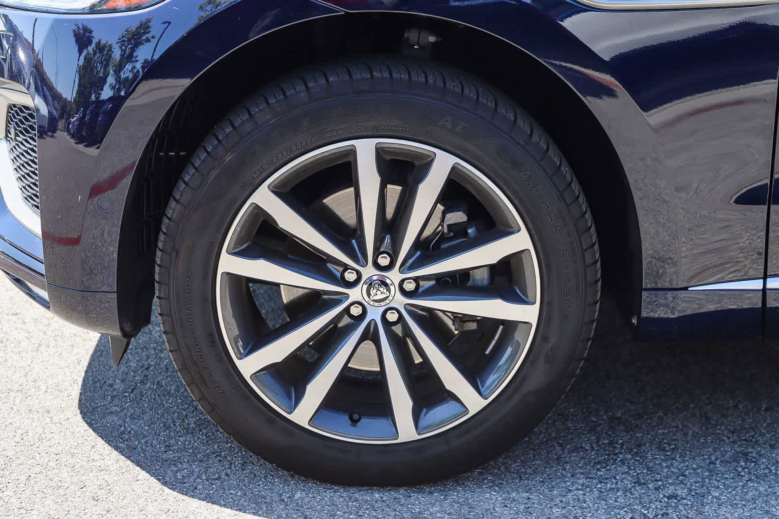 Used 2025 Jaguar F-PACE R-Dynamic S AWD/4WD image 7