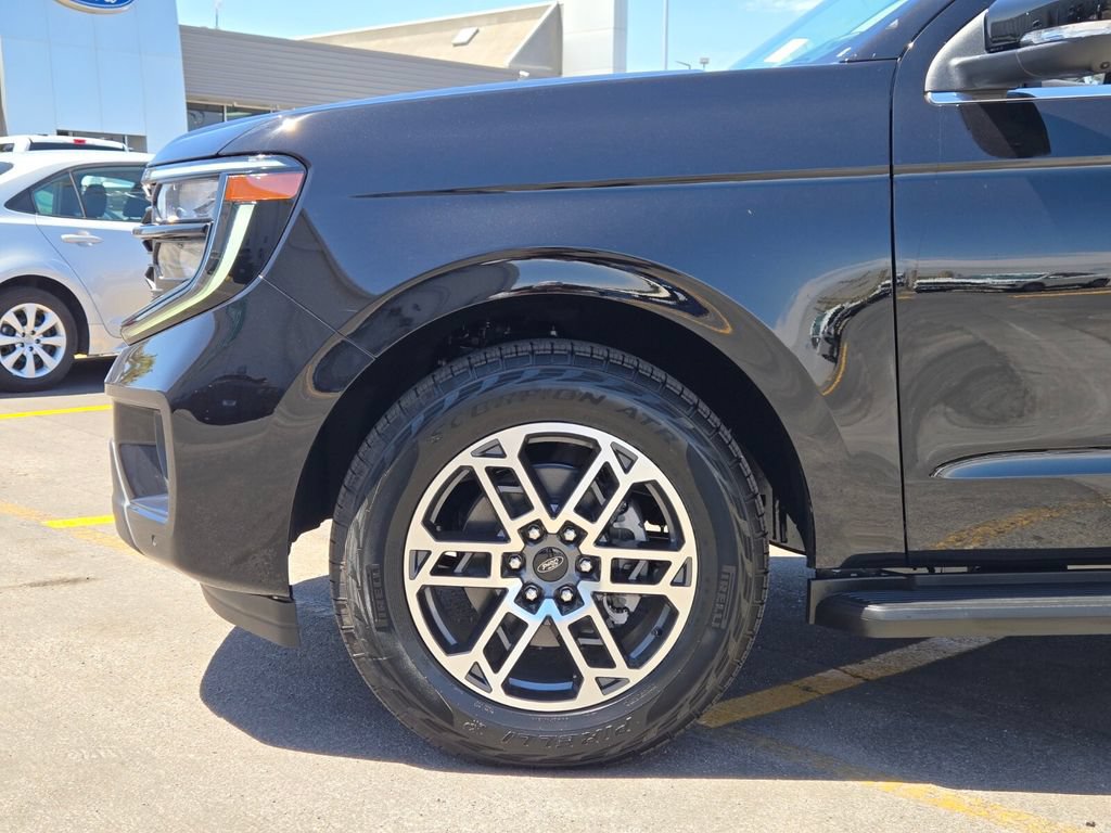New 2026 Ford Expedition Max Active AWD/4WD image 7