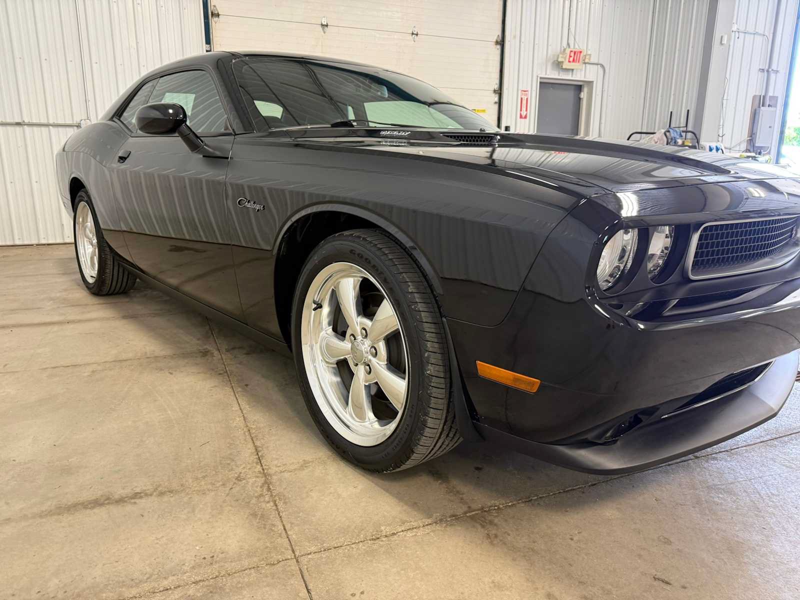 Used 2013 Dodge Challenger R/T RWD image 10