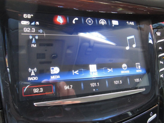 Used 2018 Cadillac Escalade Luxury w/ LPO, Radiant Package image 25