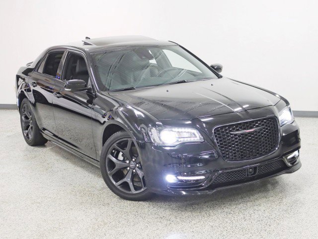 Used 2022 Chrysler 300 S w/ Comfort Group RWD image 5