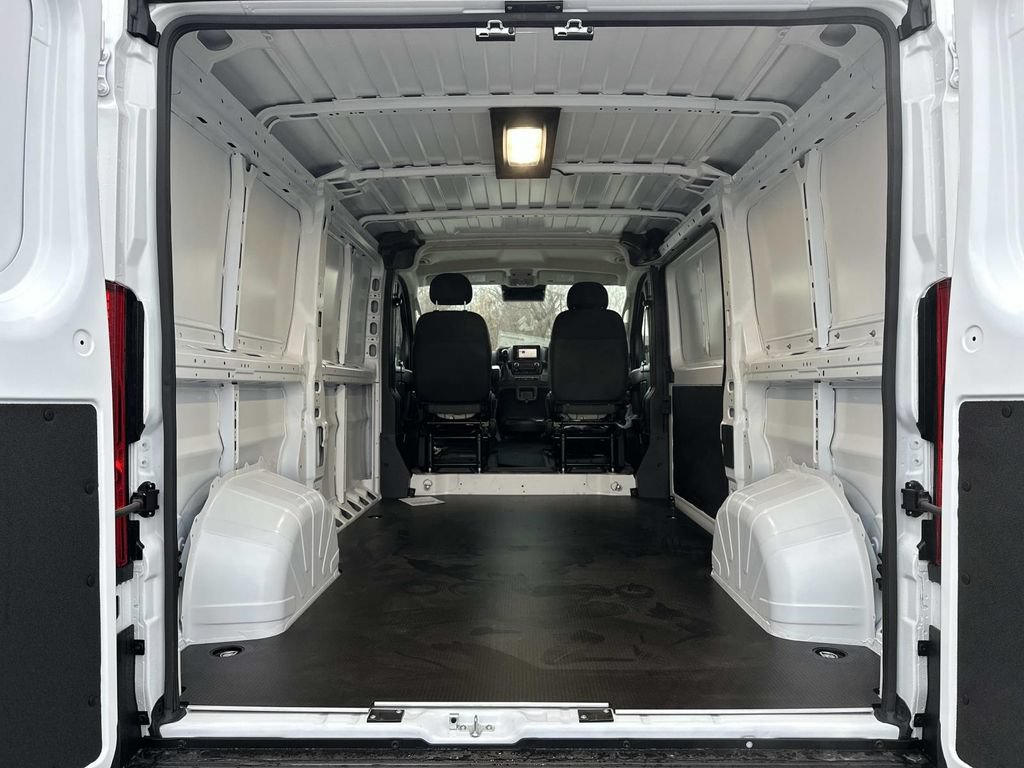 New 2026 RAM ProMaster 1500 w/ Convenience Group FWD image 9