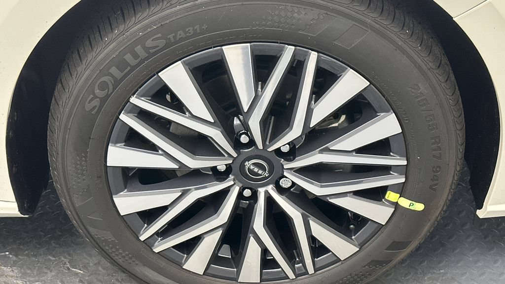 New 2026 Nissan Altima 2.5 SV FWD image 16