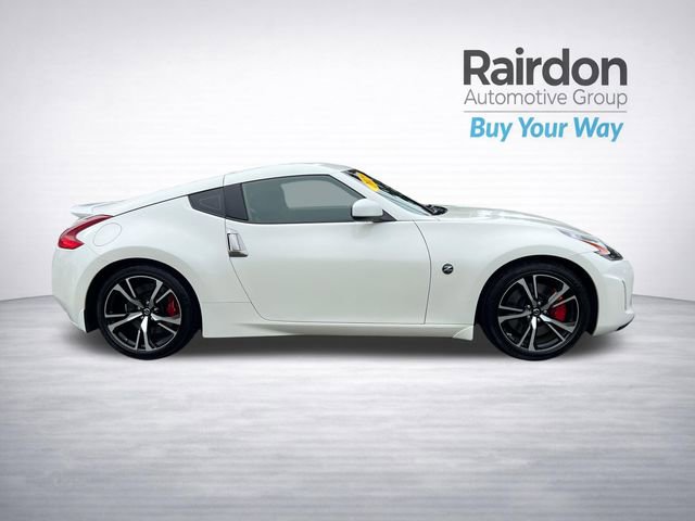 Used 2020 Nissan 370Z w/ Sport Package image 10