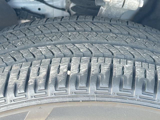 Used 2025 Jeep Grand Cherokee Overland AWD/4WD image 36