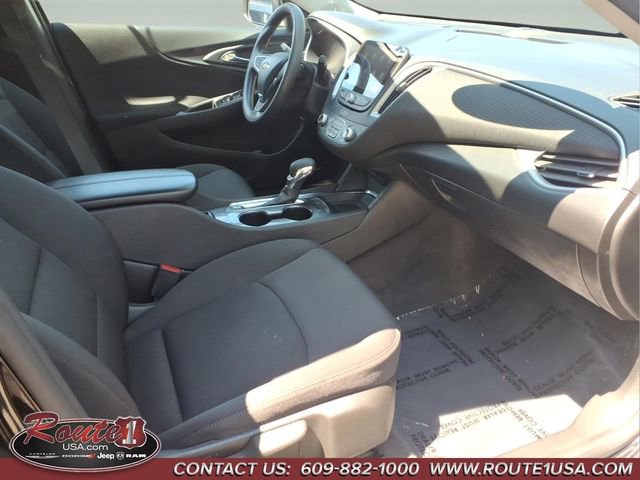 Used 2023 Chevrolet Malibu LT FWD image 26