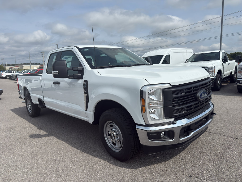 New 2025 Ford F350 XL w/ XL Chrome Package image 3