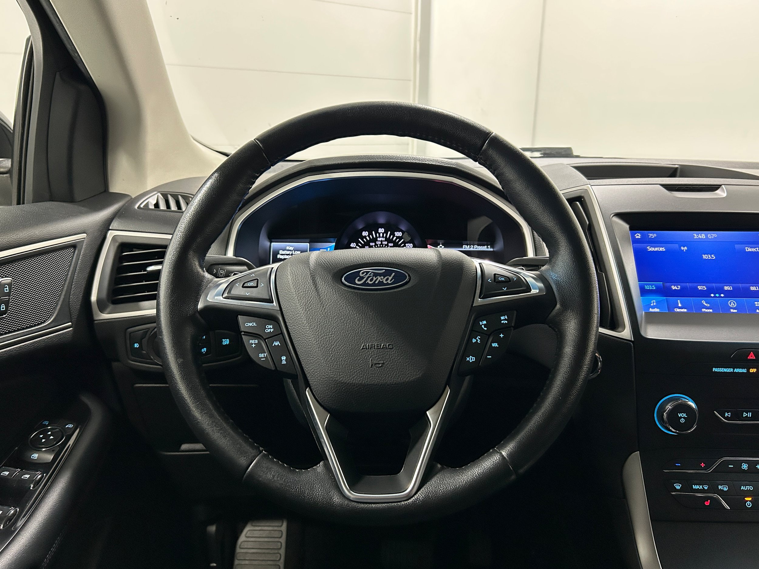 Used 2020 Ford Edge SEL w/ Cold Weather Package AWD/4WD image 14