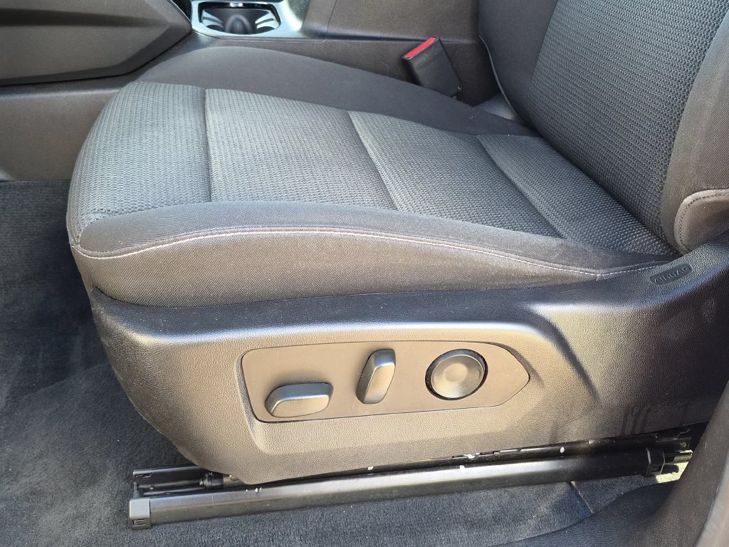 Used 2023 Chevrolet Colorado LT w/ LT Convenience Package II AWD/4WD image 20
