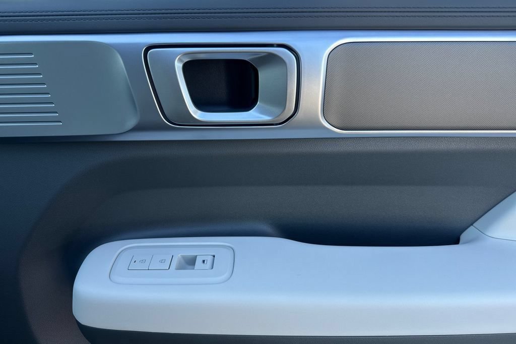 New 2026 Hyundai Santa Fe SE FWD image 18