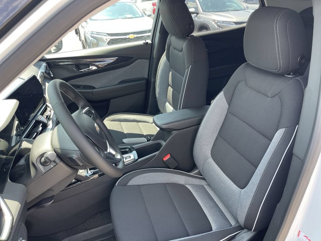 New 2026 Chevrolet TrailBlazer LT w/ Convenience Package FWD image 11