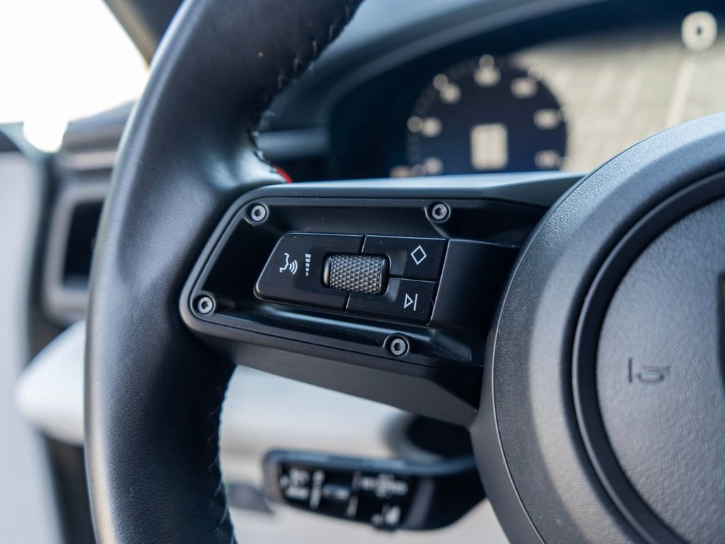 Used 2024 Porsche Macan 4 Electric image 19