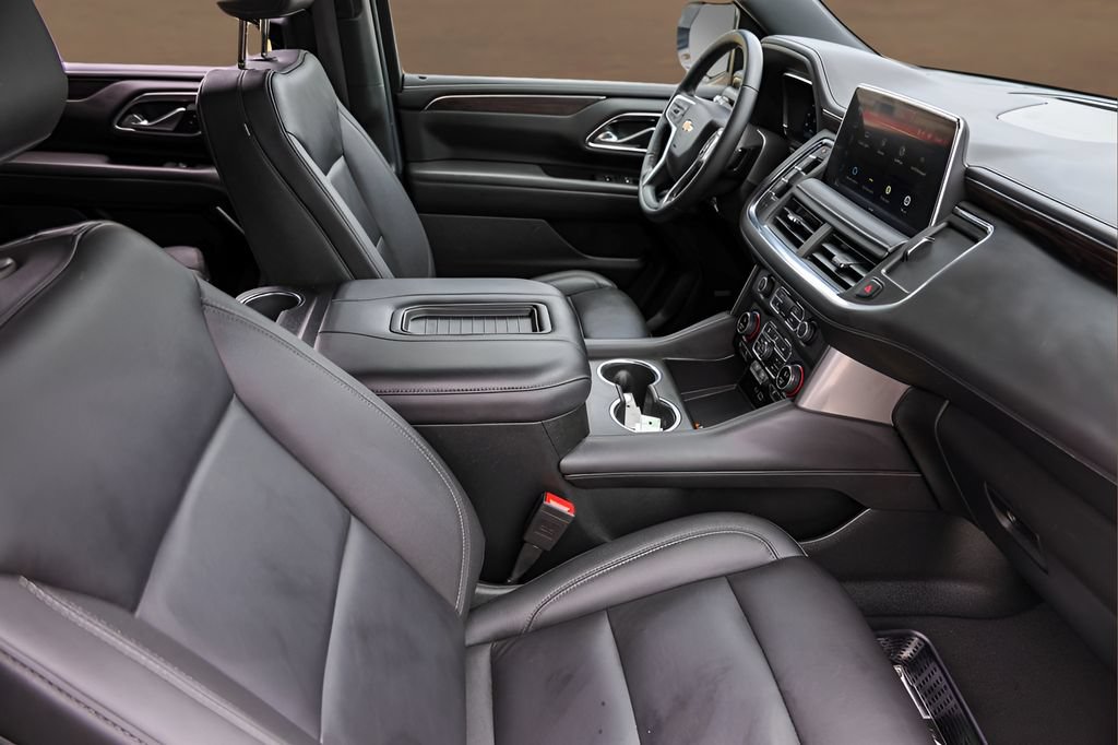 Used 2024 Chevrolet Tahoe LT AWD/4WD image 31