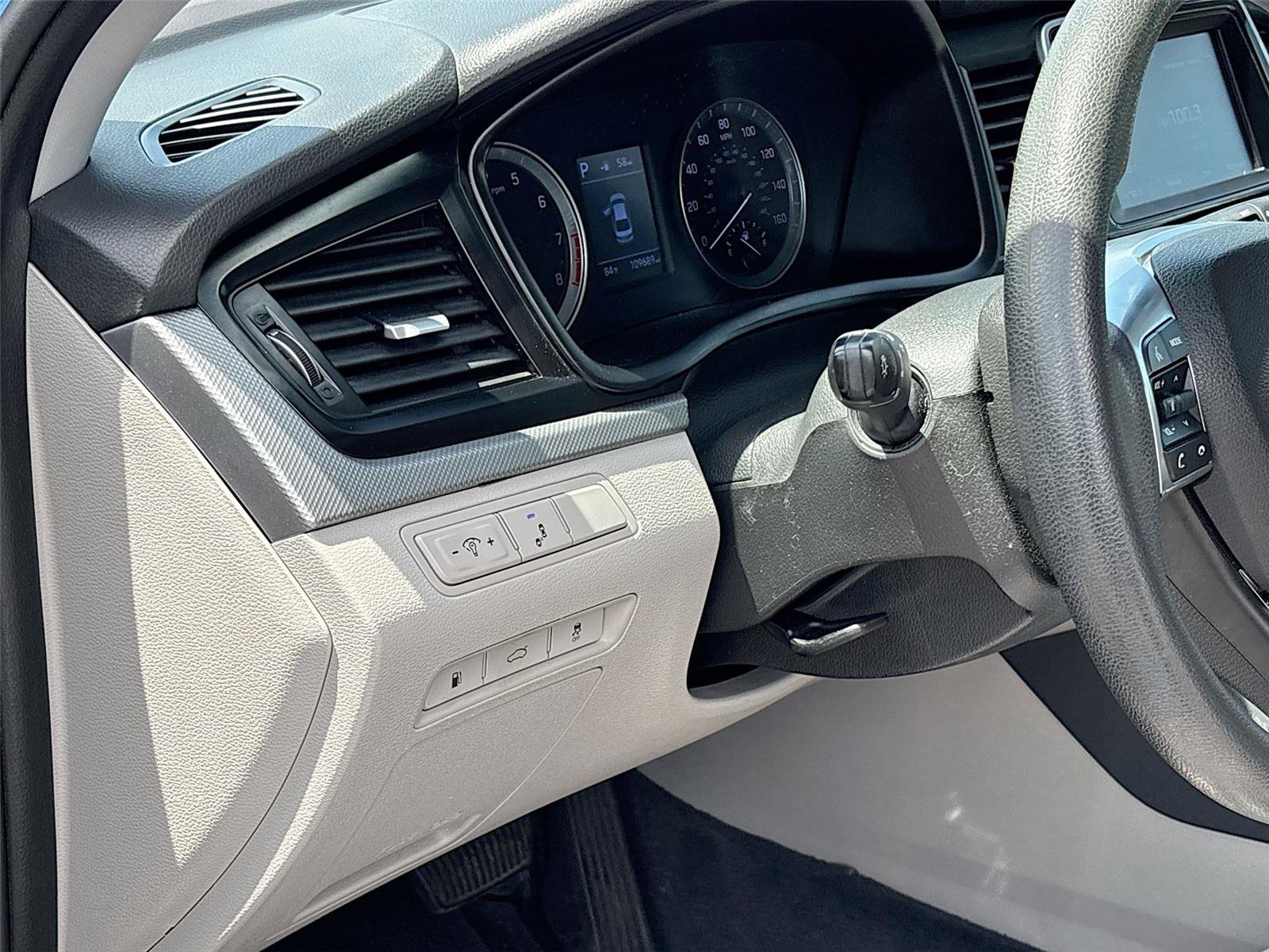 Used 2018 Hyundai Sonata SE FWD image 10