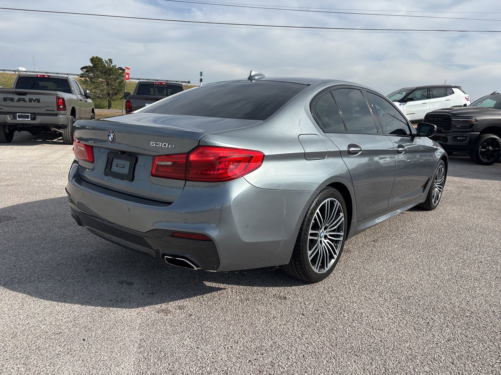 Used 2018 BMW 530e image 9
