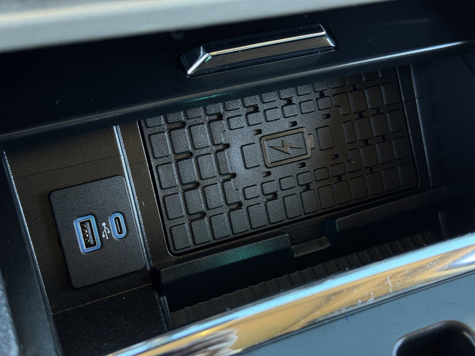 Used 2022 Ford Expedition XLT image 21