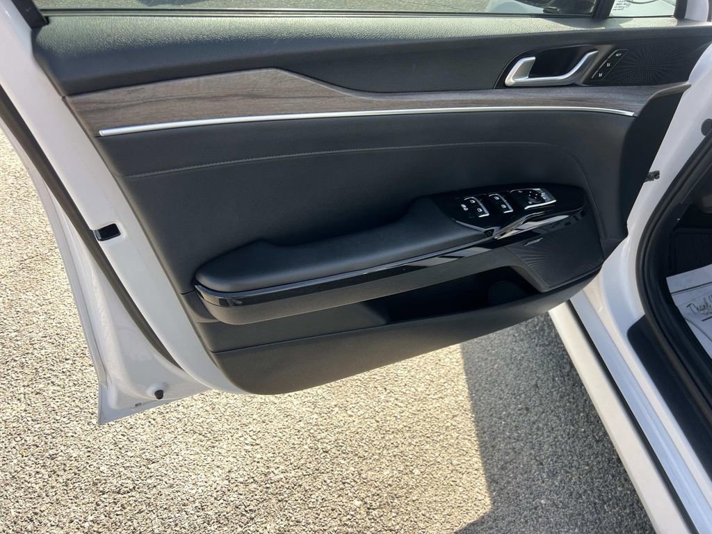 Used 2021 Kia K5 EX w/ EX Premium Package image 10